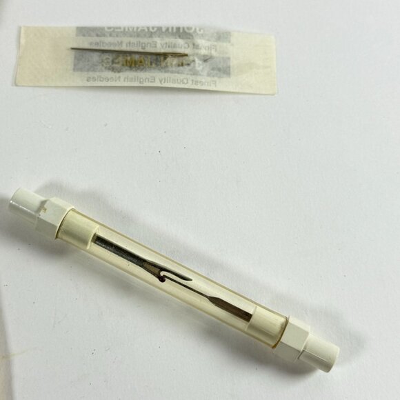 Sewing Craft Tools Lot Kenyon Repair Kit Pull E-Z Threader Buttons Vintage - Picture 9 of 11